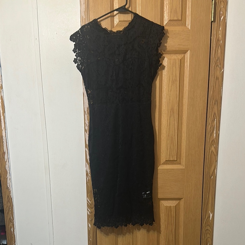 Elegant Black Lace Dress